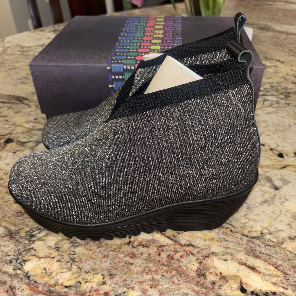 Bernie Mev Sally Booties Gunmetal Silver NIB - Picture 3 of 9
